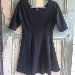 Black A-Line Three Quarter Sleeve Scoop Neck Dress